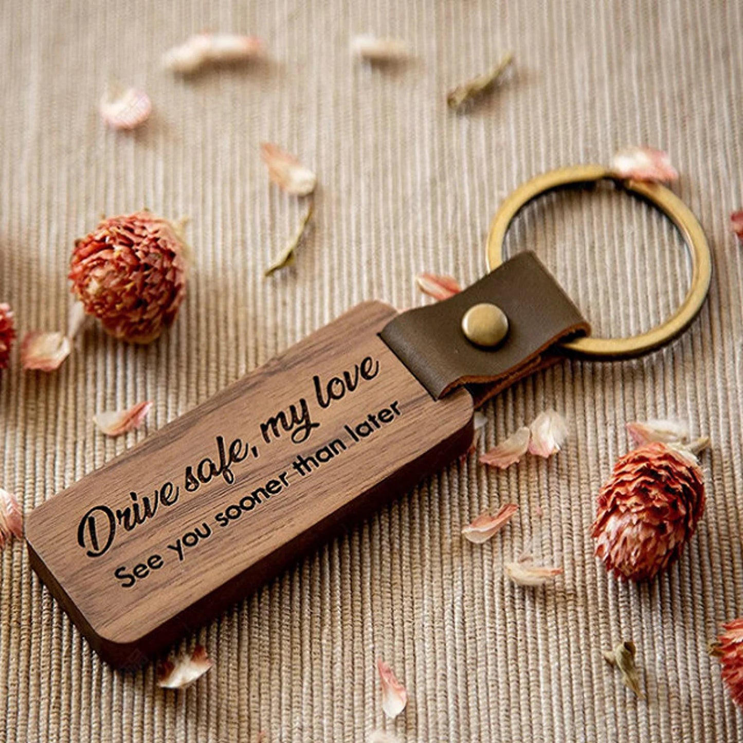 Personalisierter Schlüsselanhänger aus Holz