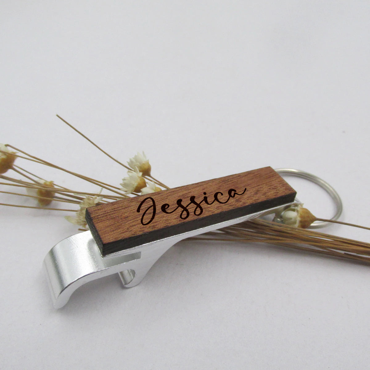 Personalisierter Schlüsselanhänger mit Flaschenöffner