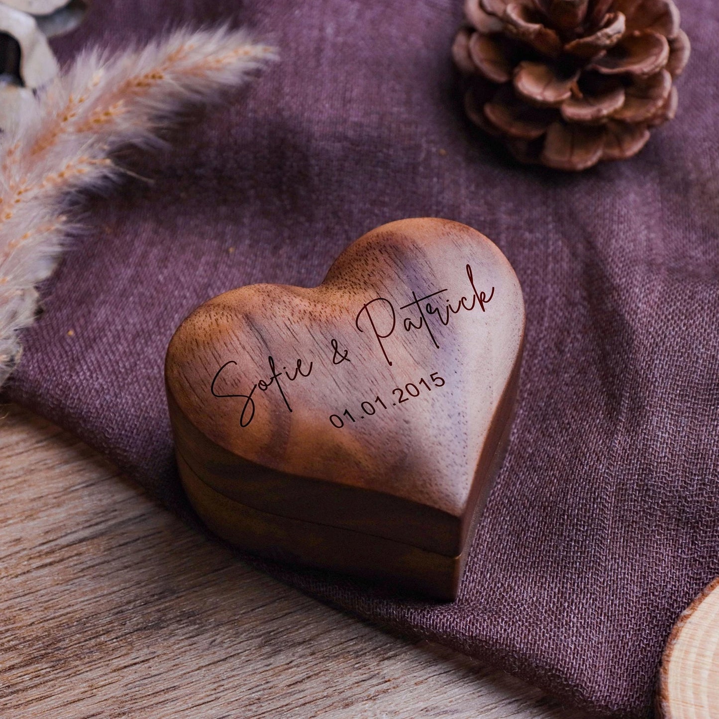Personalisierte Ring Box in Herzform