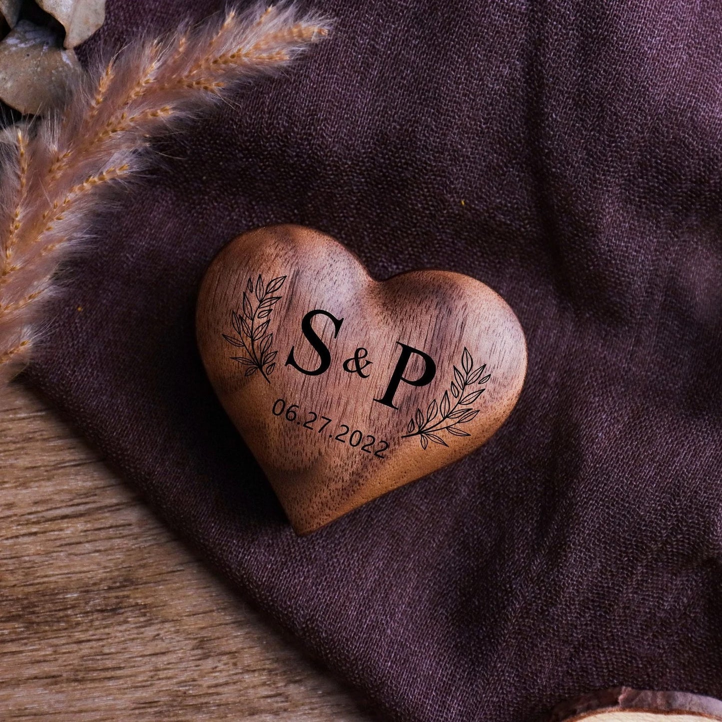 Personalisierte Ring Box in Herzform