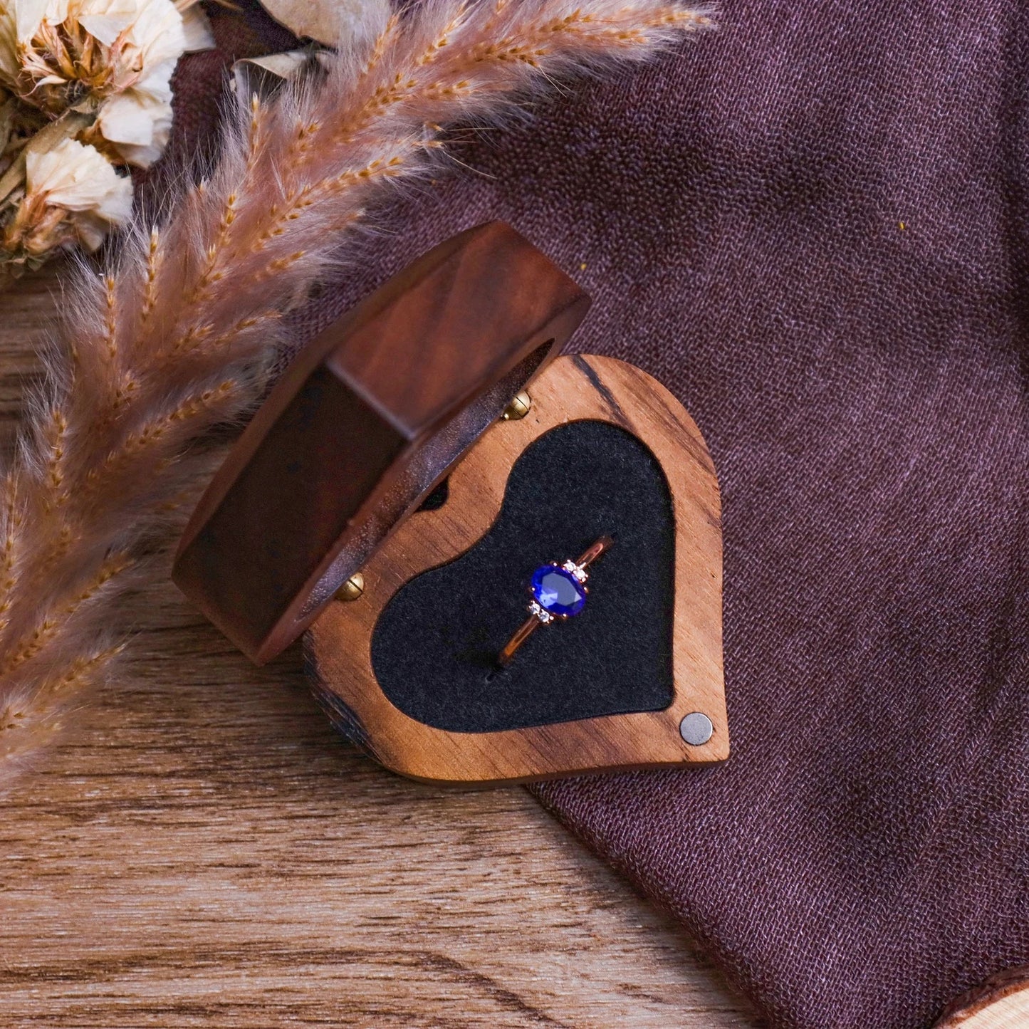 Personalisierte Ring Box in Herzform